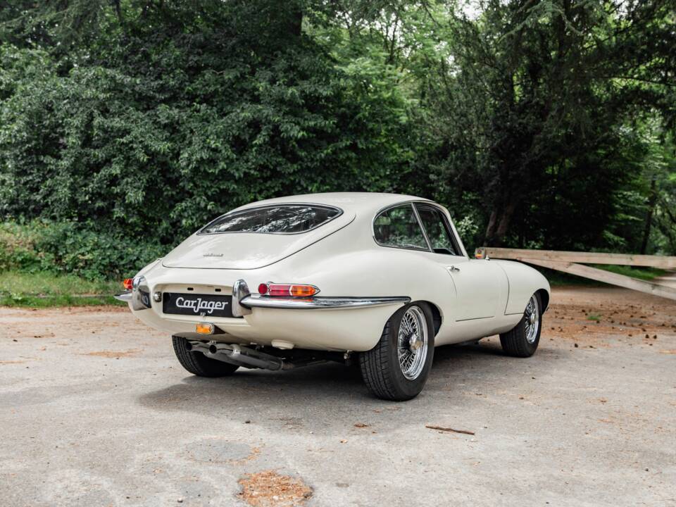 Image 14/50 de Jaguar Type E 3.8 (1963)