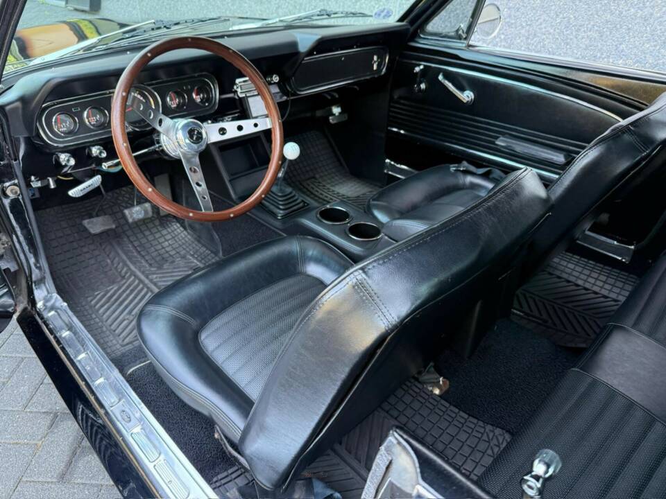 Image 11/46 of Ford Mustang GT (1966)