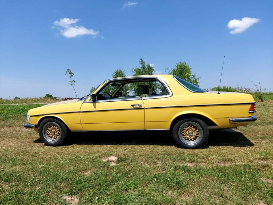 Image 8/8 of Mercedes-Benz 280 CE (1980)