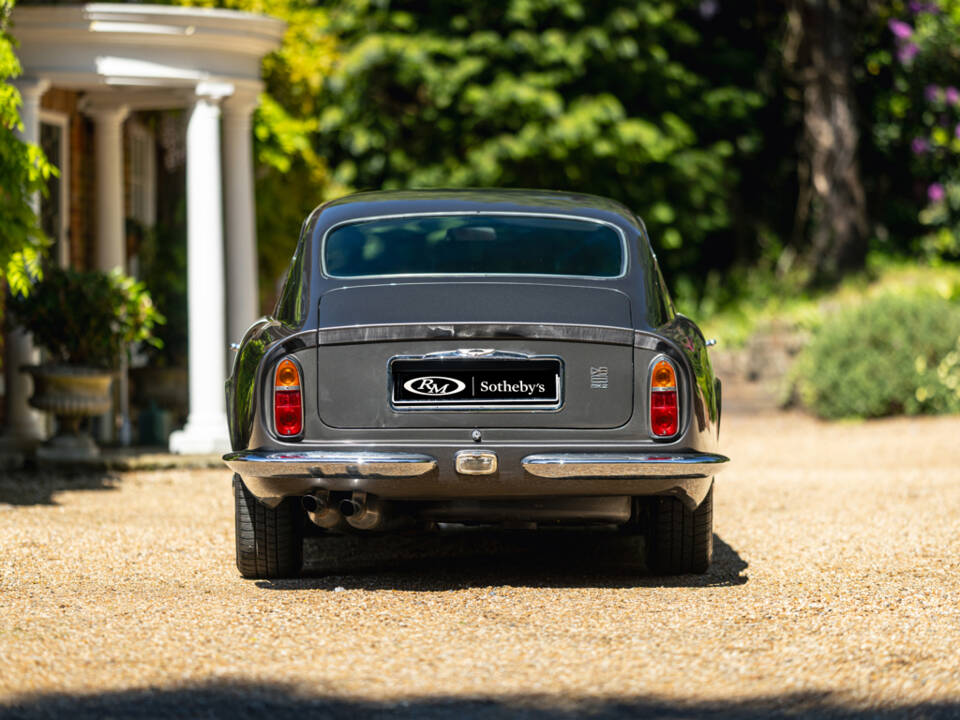 Bild 8/50 von Aston Martin DB 6 Vantage (1970)