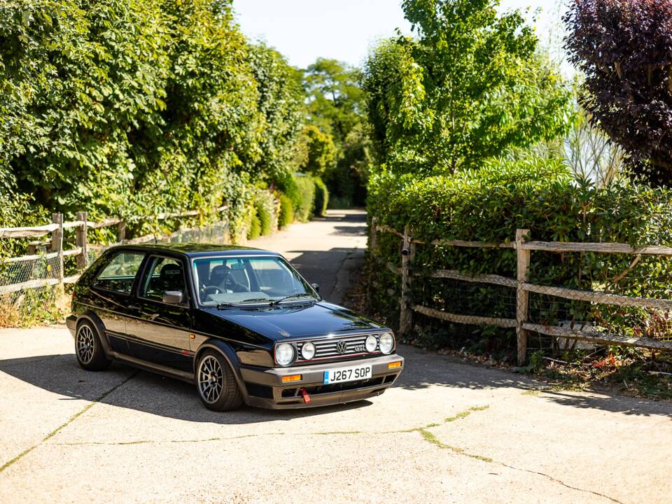 Bild 16/50 von Volkswagen Golf II GTi 1.8 (1991)