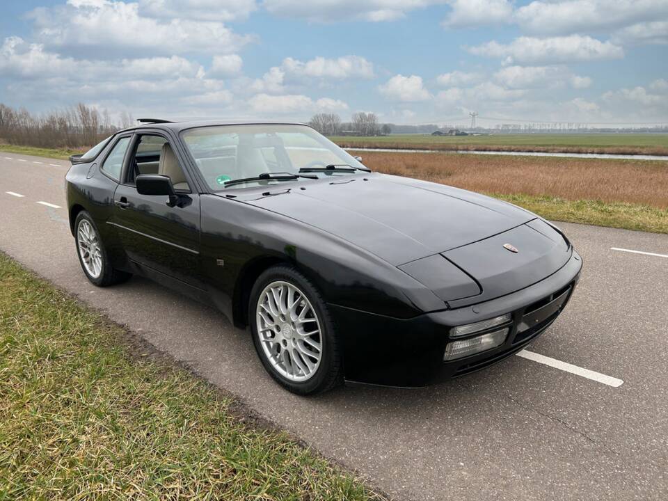 Immagine 4/8 di Porsche 944 S2 (1987)