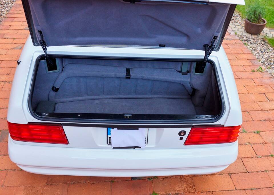 Image 144/171 of Mercedes-Benz SL 600 (1996)