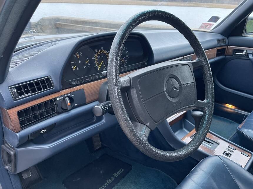 Bild 24/60 von Mercedes-Benz 300 SDL (1987)