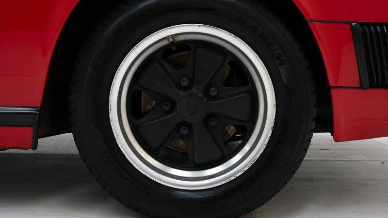 Imagen 11/15 de Porsche 911 Carrera 3.2 (1986)
