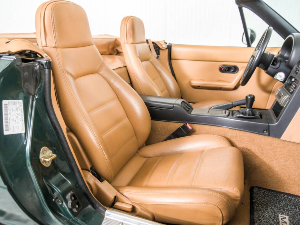 Image 23/50 de Mazda MX-5 1.6 (1993)