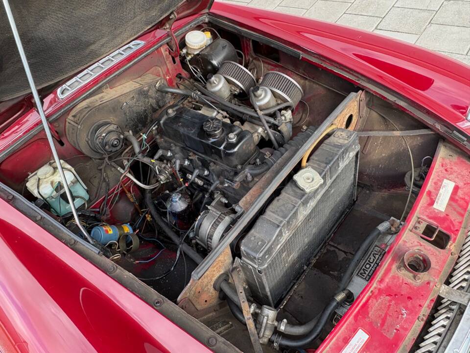 Image 15/17 de MG MGB GT (1967)