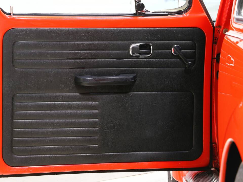 Bild 23/25 von Volkswagen Käfer 1200 L (1984)