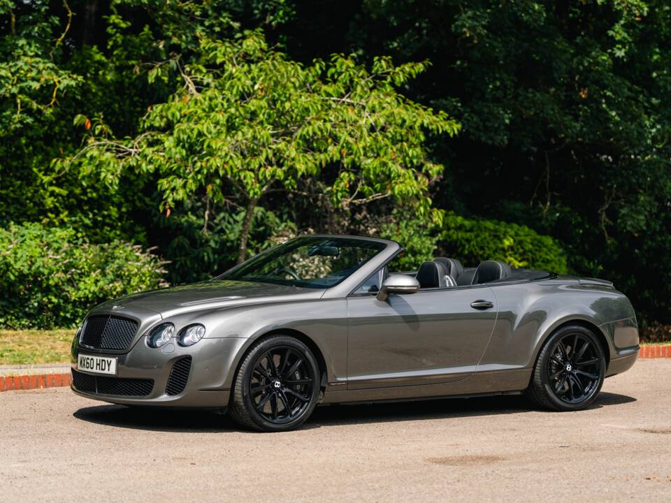 Immagine 26/50 di Bentley Continental GTC (2010)