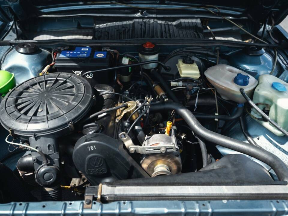 Immagine 13/15 di Volkswagen Passat 1.8 (1984)