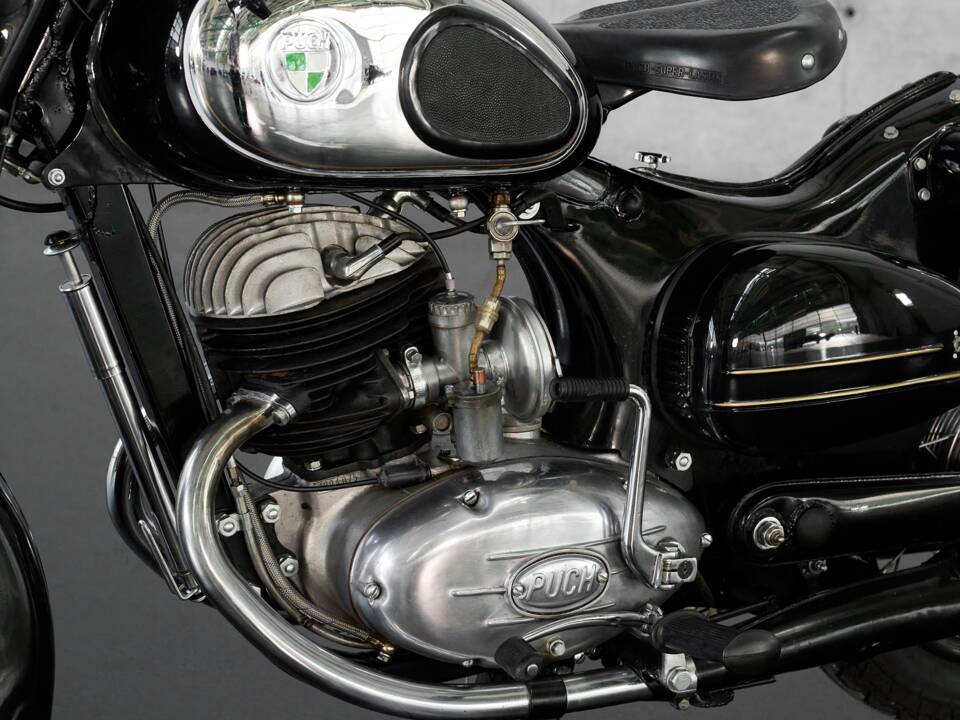 Image 4/20 of Puch 250 SG (1955)