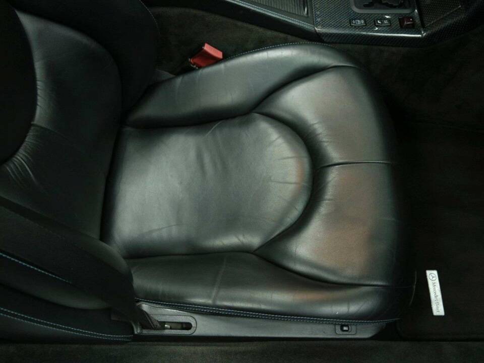 Image 28/50 de Mercedes-Benz SL 500 (1997)
