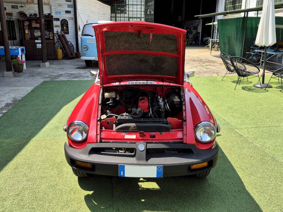 Image 32/40 of MG MGB (1979)