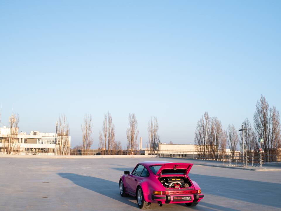 Image 38/94 of Porsche 911 Carrera 3.0 (1976)