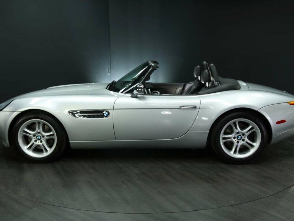 Afbeelding 2/30 van BMW Z8 (2001)