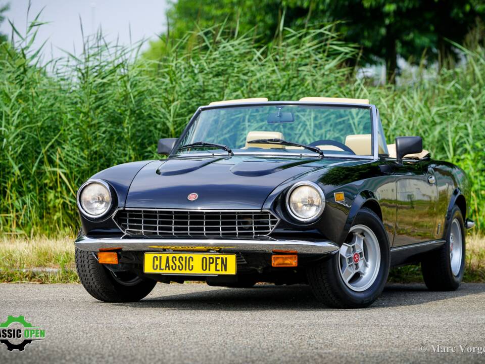 Image 16/42 of FIAT Spider 2000 (1981)