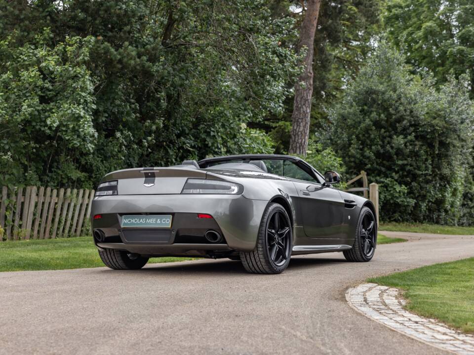 Afbeelding 74/75 van Aston Martin V12 Vantage AMR Roadster (2018)