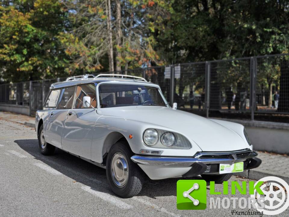 Bild 7/10 von Citroën ID 20 Familiale (1971)