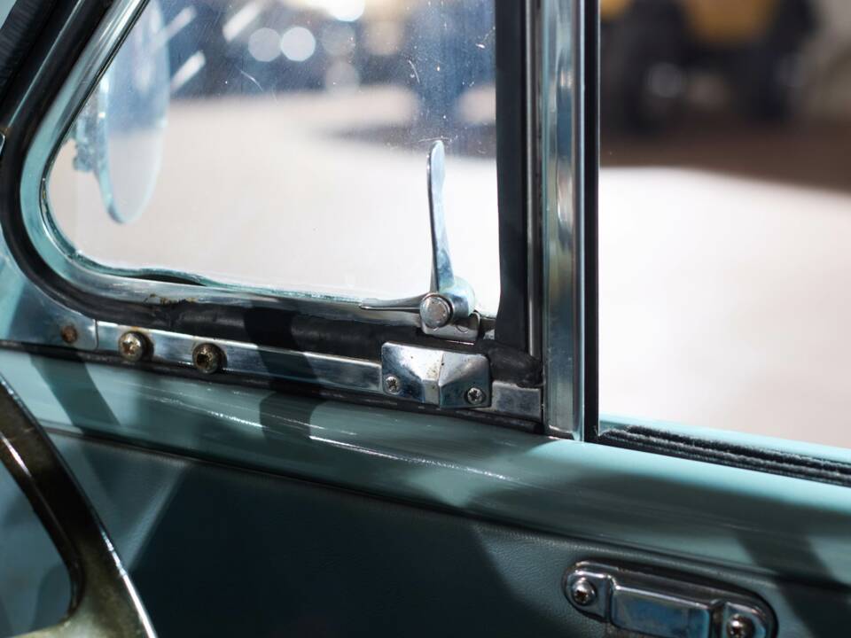 Bild 35/42 von Morris Minor 1000 Traveller (1967)