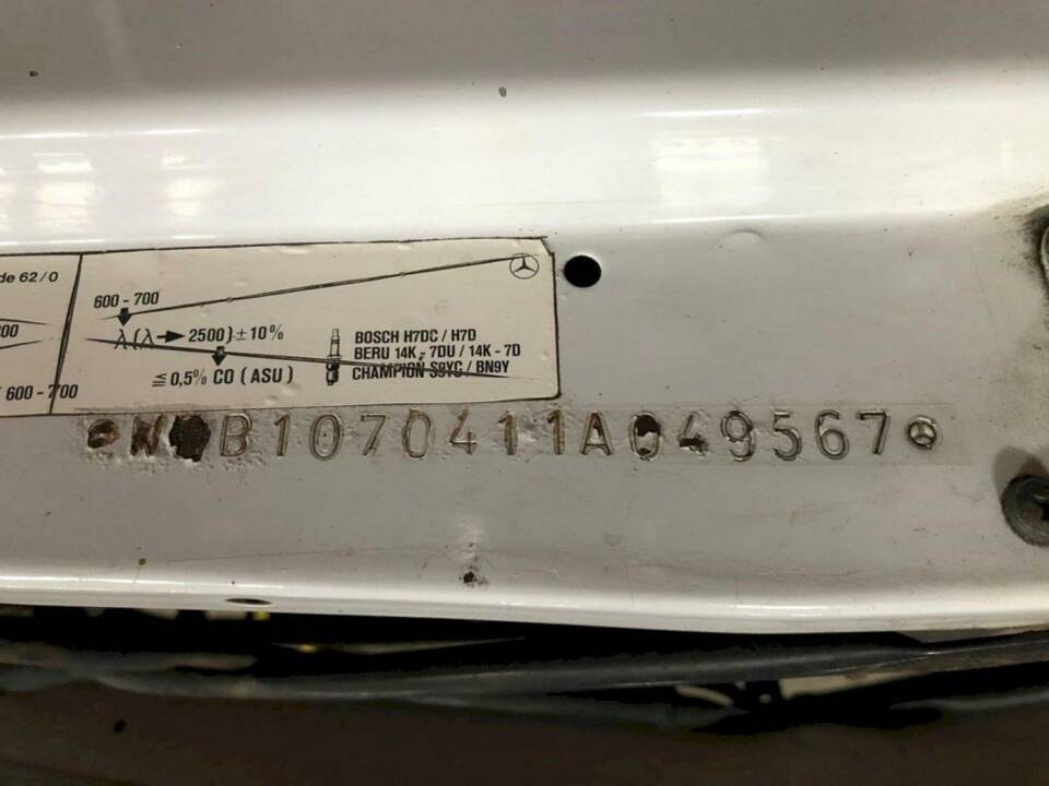 Image 36/36 of Mercedes-Benz 300 SL (1986)