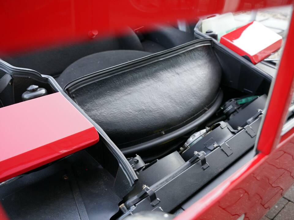 Bild 31/50 von Ferrari 512 BBi (1983)