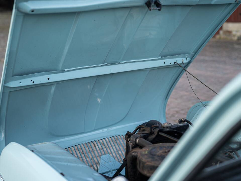 Image 8/66 of Renault R 4 Super (1962)