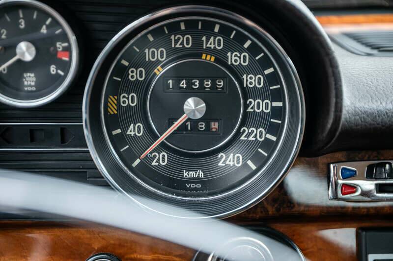 Image 19/36 of Mercedes-Benz 300 SEL 6.3 (1970)