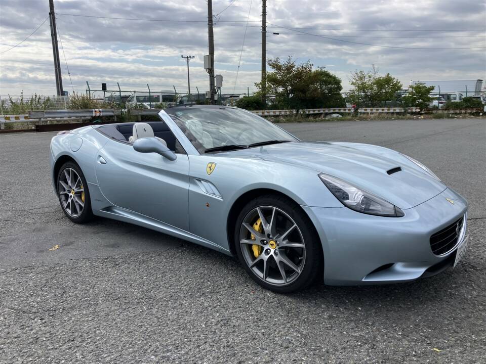 Afbeelding 10/66 van Ferrari California 30 (2013)