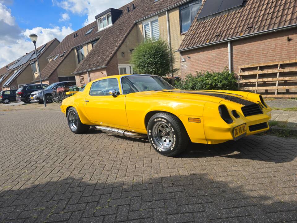 Image 2/6 of Chevrolet Camaro Berlinetta (1980)