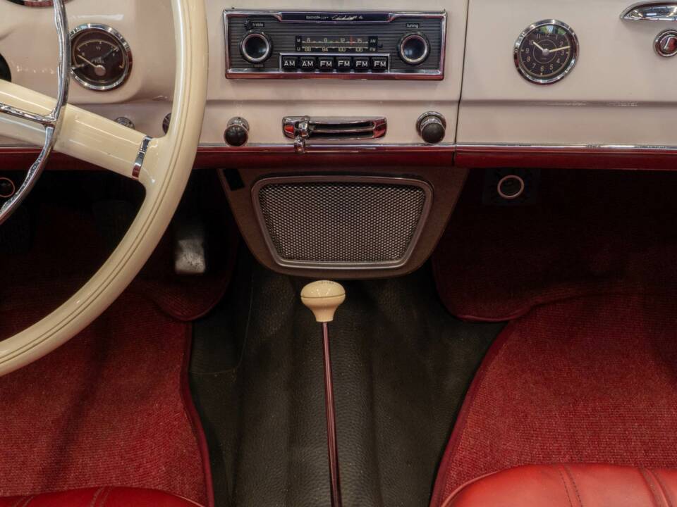 Imagen 57/74 de Mercedes-Benz 190 SL (1959)