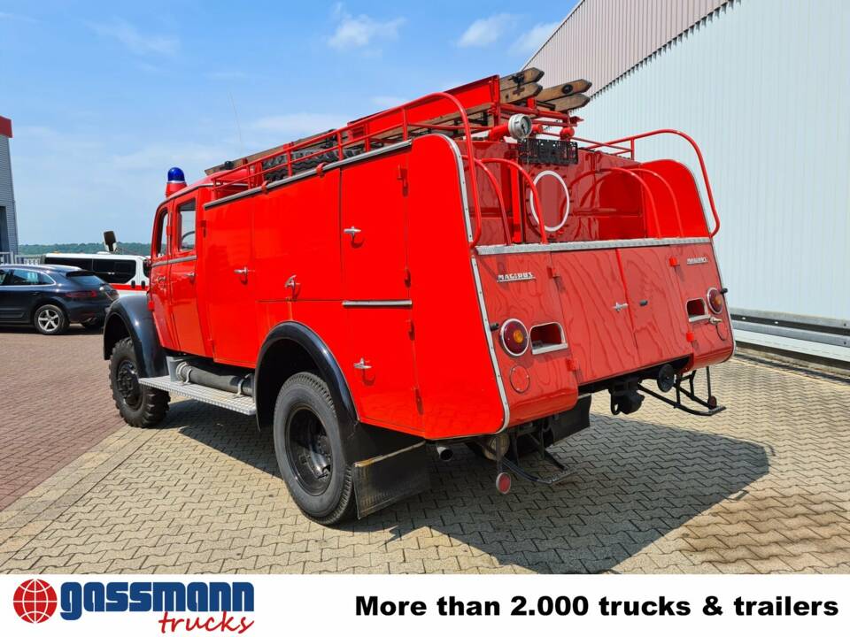 Image 3/15 of Magirus-Deutz Mercur 3500/6 (1957)