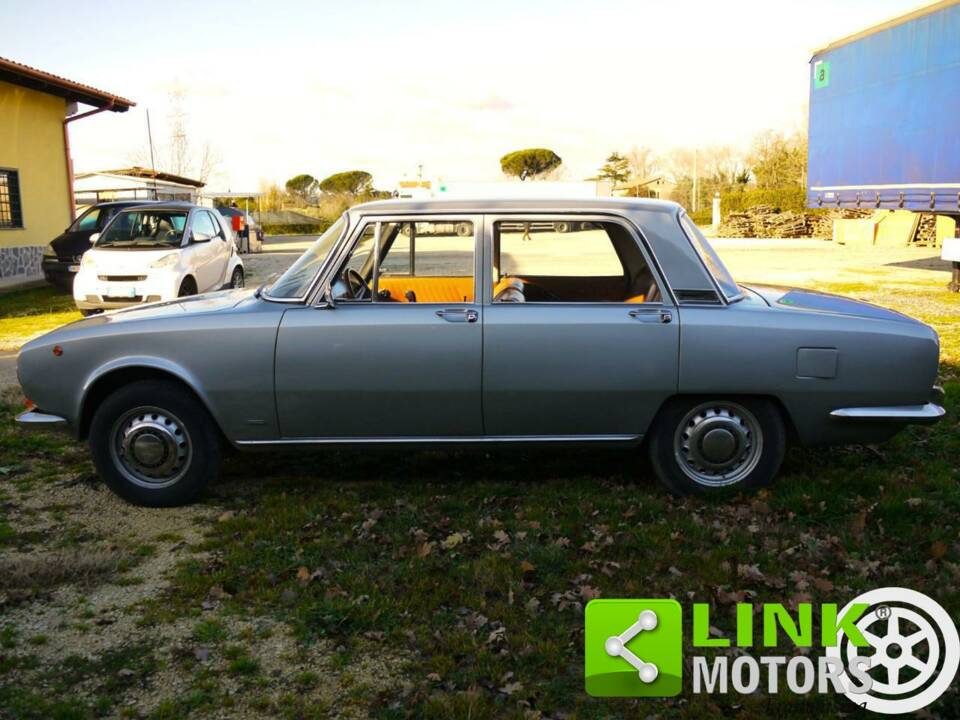Bild 2/10 von Alfa Romeo 1750 Berlina (1972)