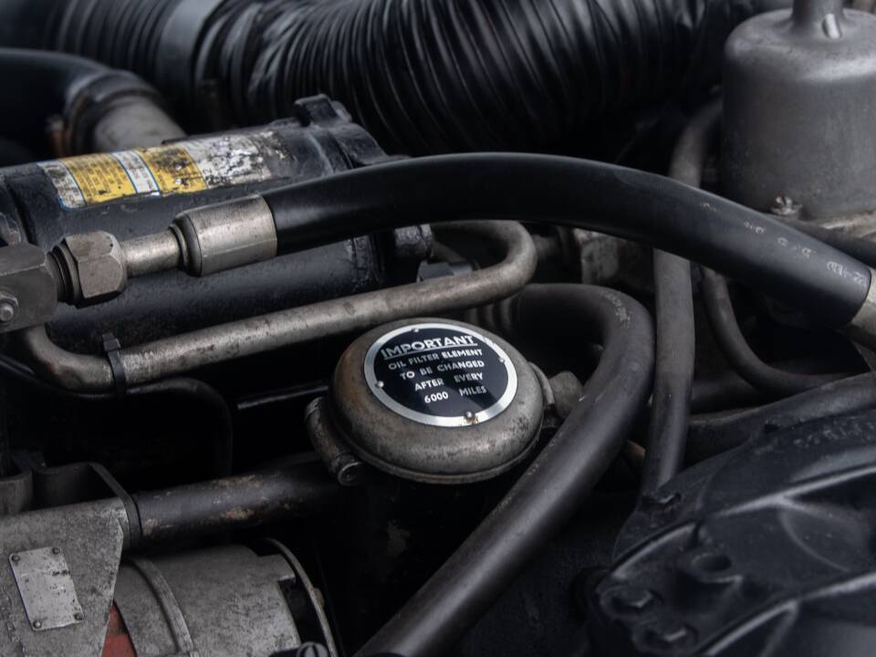 Image 8/50 of Rolls-Royce Silver Shadow I (1972)