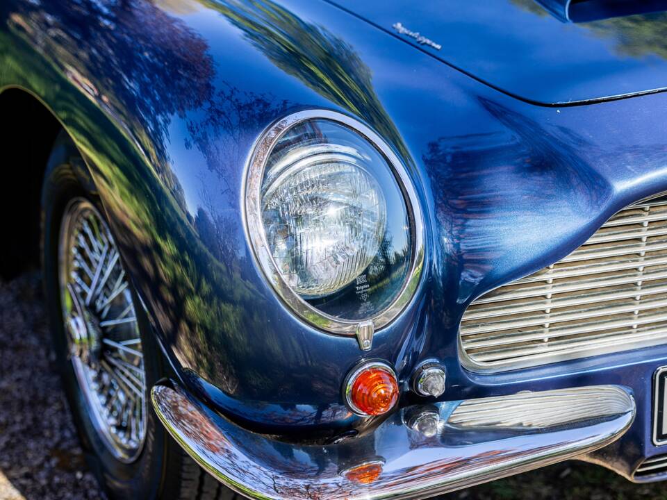 Image 58/62 of Aston Martin DB 6 (1967)