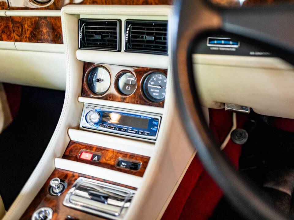 Bild 36/45 von Bentley Turbo R (1988)