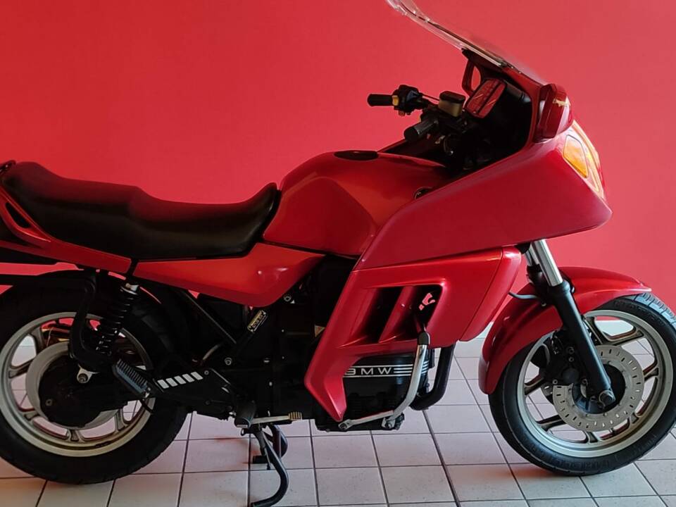 Image 2/6 of BMW K 75 RT (1992)