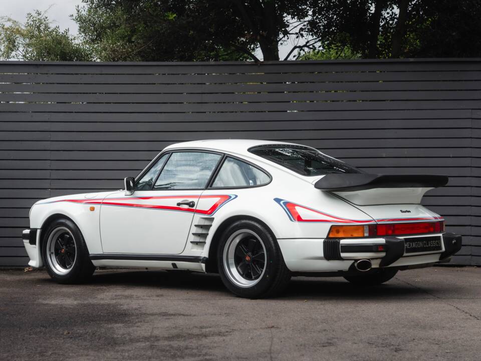 Image 2/50 of Porsche 911 Turbo LE (1989)