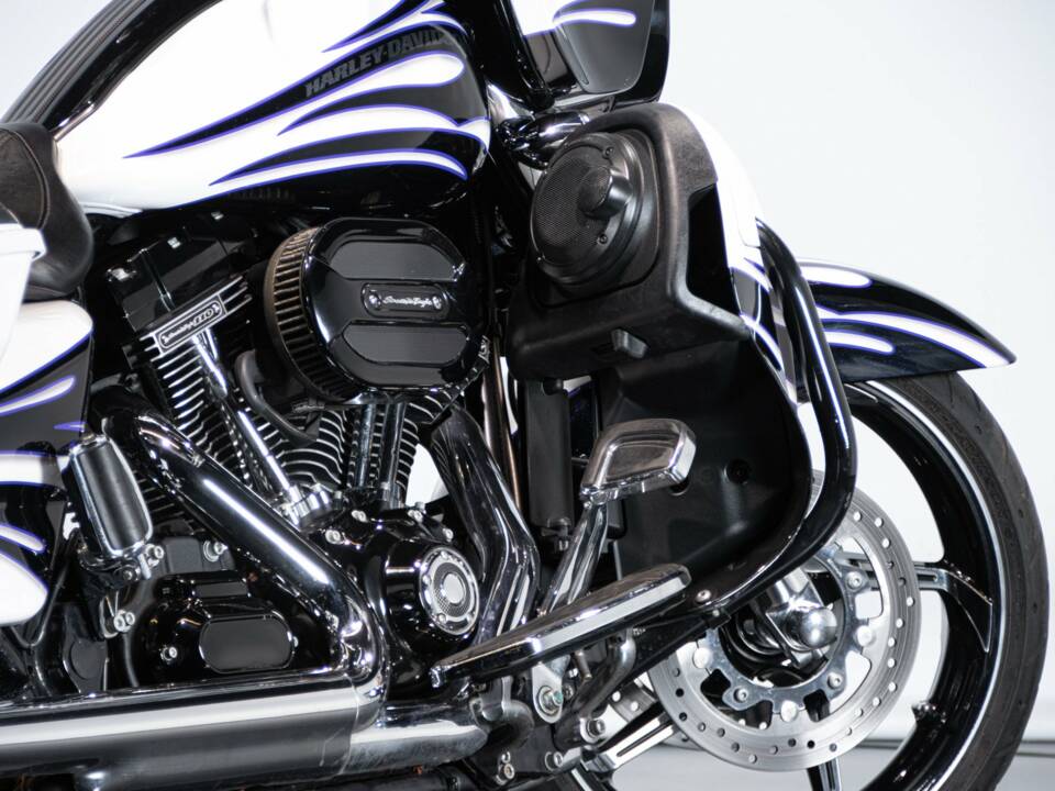 Bild 28/50 von Harley-Davidson DUMMY (2015)