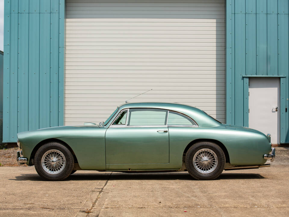 Immagine 6/50 di Aston Martin DB 4 Prototype (1957)
