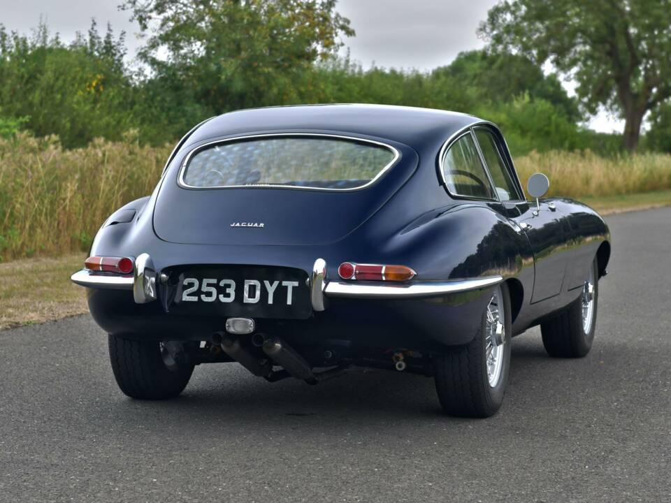 Image 4/50 de Jaguar Type E 3.8 (1962)