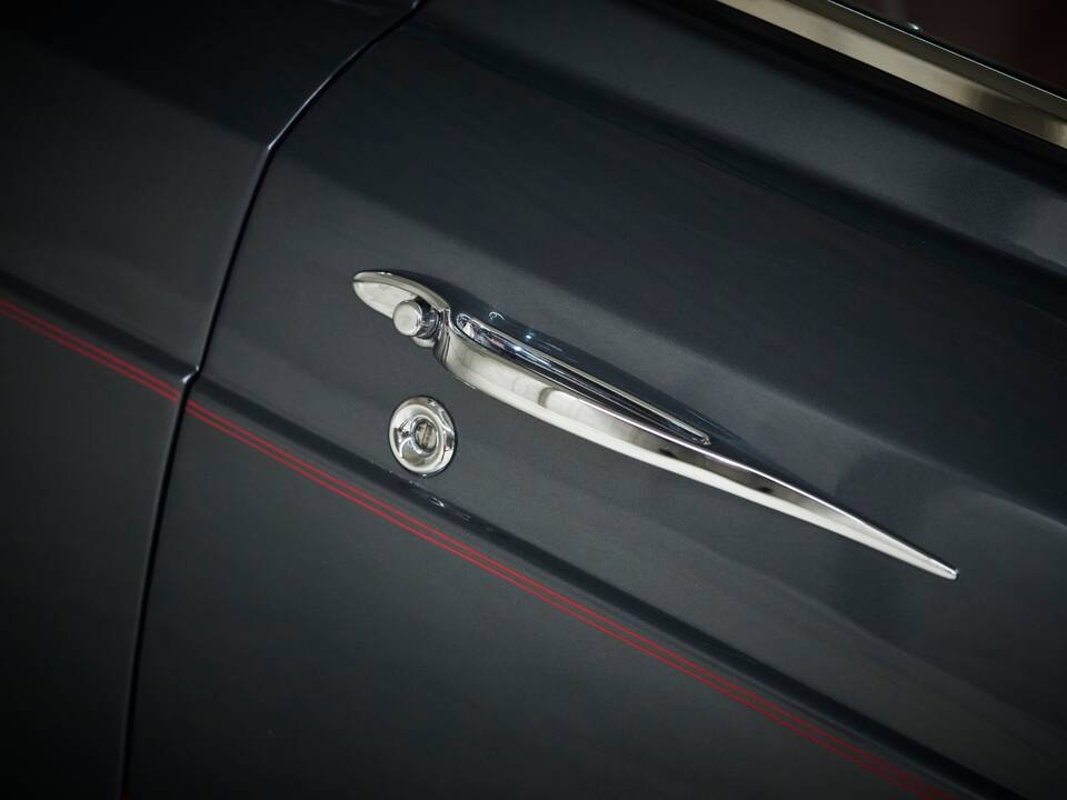 Imagen 35/100 de Rolls-Royce Corniche IV (1995)