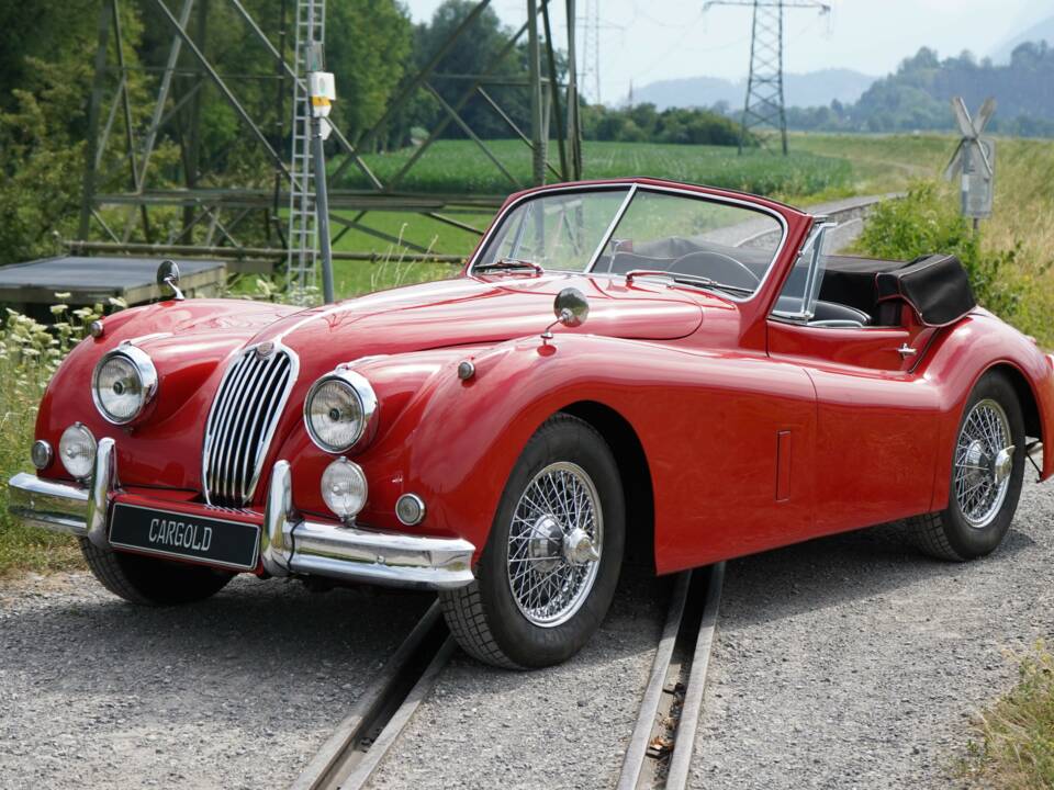 Imagen 50/51 de Jaguar XK 140 SE DHC (1957)