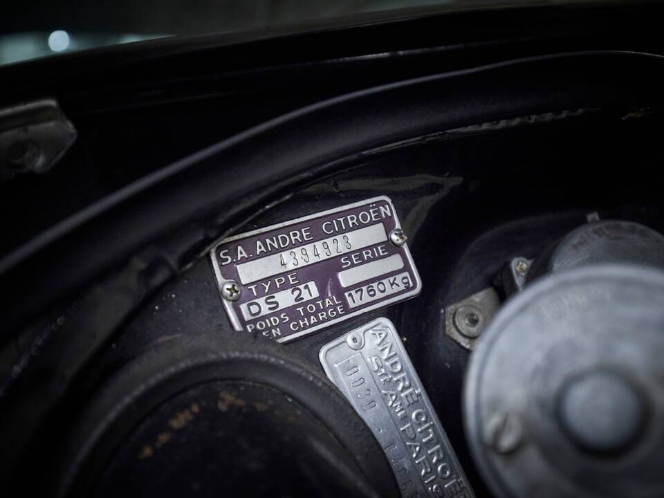 Image 65/97 of Citroën DS 20 Chapron (1972)