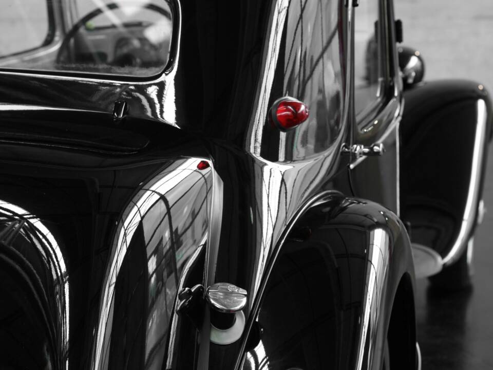 Image 48/50 of Citroën Traction Avant 11 BL (1953)