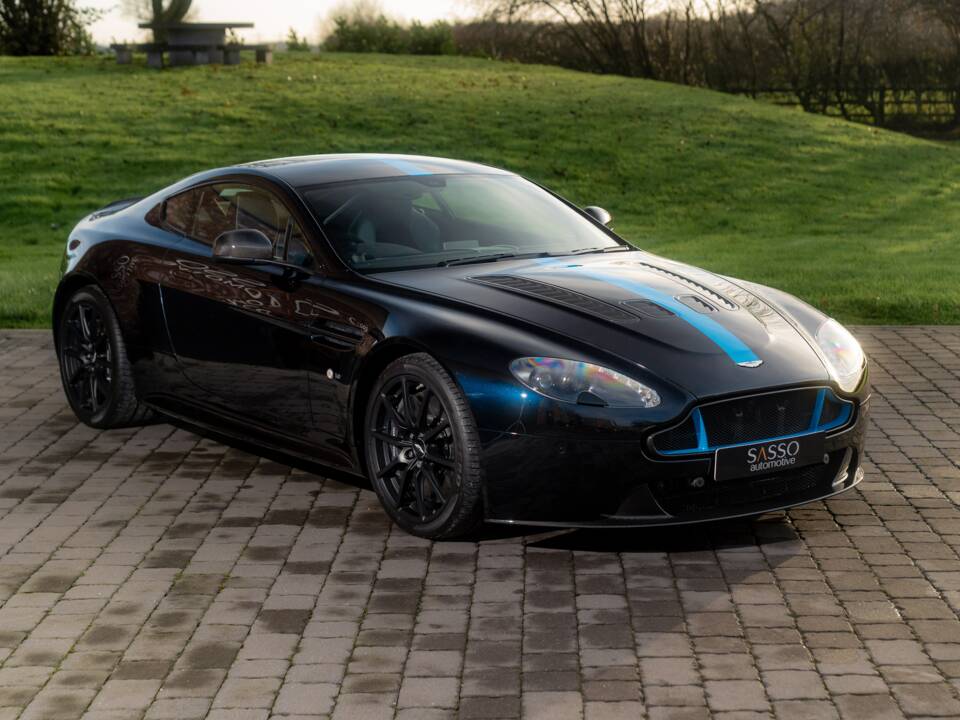 Bild 5/77 von Aston Martin V12 Vantage AMR (2018)
