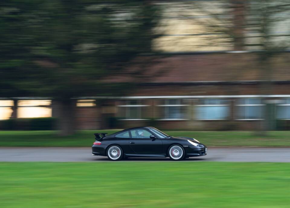 Image 11/54 of Porsche 911 GT3 (2005)