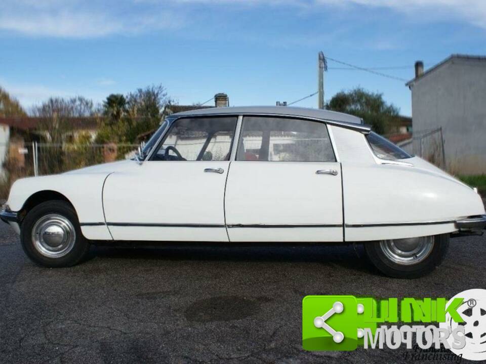 Immagine 6/10 di Citroën ID 20 (1970)