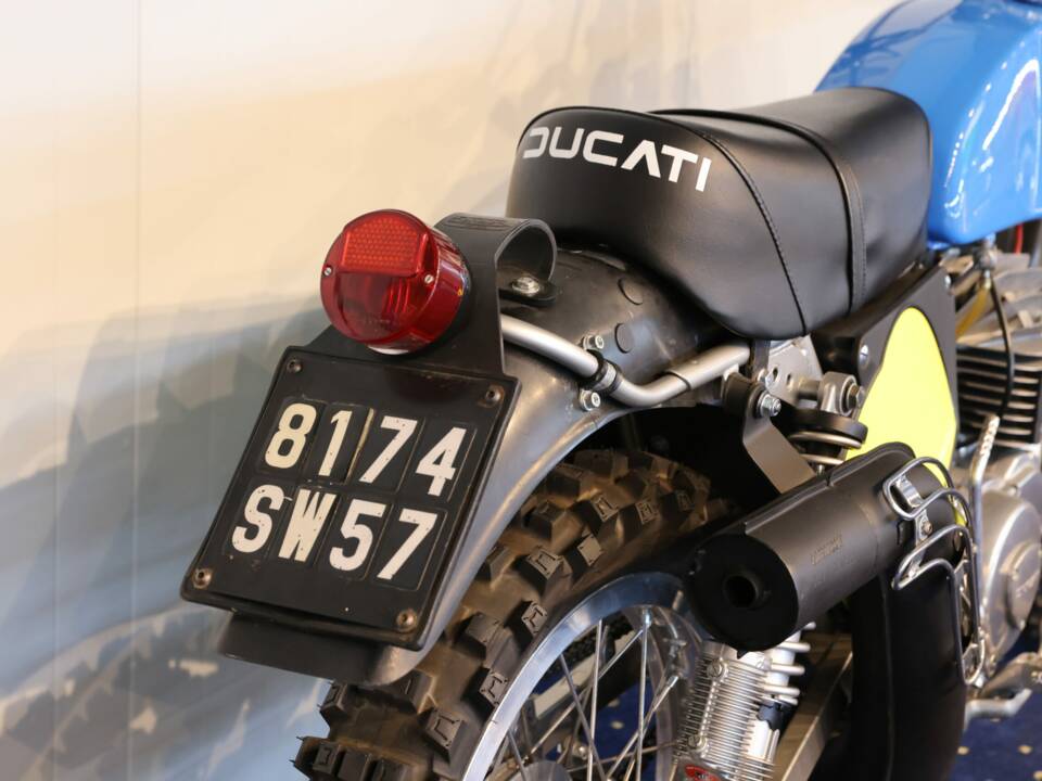 Image 4/25 of Ducati Regolarità 125 (1900)