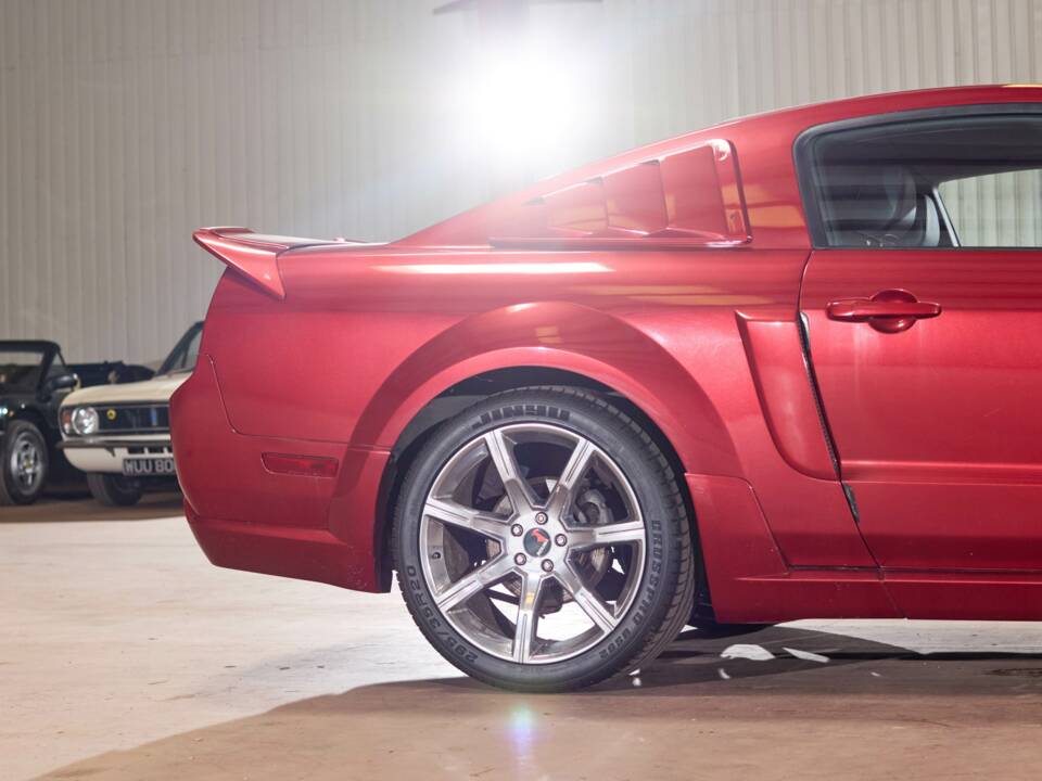 Image 62/68 of Ford Mustang GT (2005)