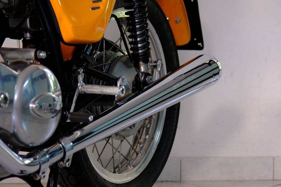 Afbeelding 45/96 van Ducati 750 Sport (1974)